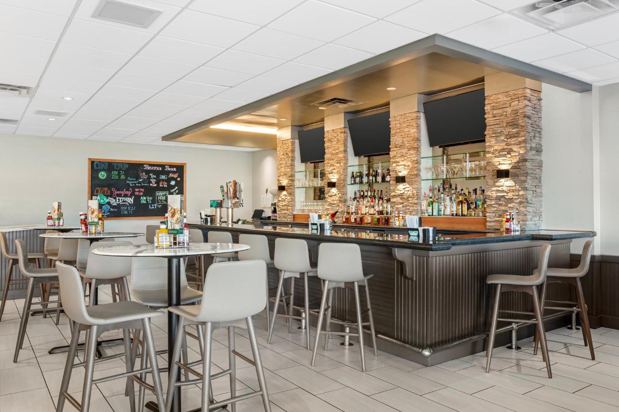 Holiday Inn Louisville Airport South By Ihg Eksteriør bilde
